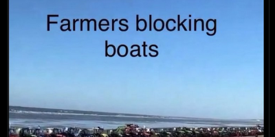 Image shows farmer protest in France
